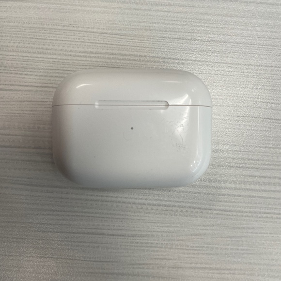 Airpod Pro’s 3rd generation - Picture 1 of 4